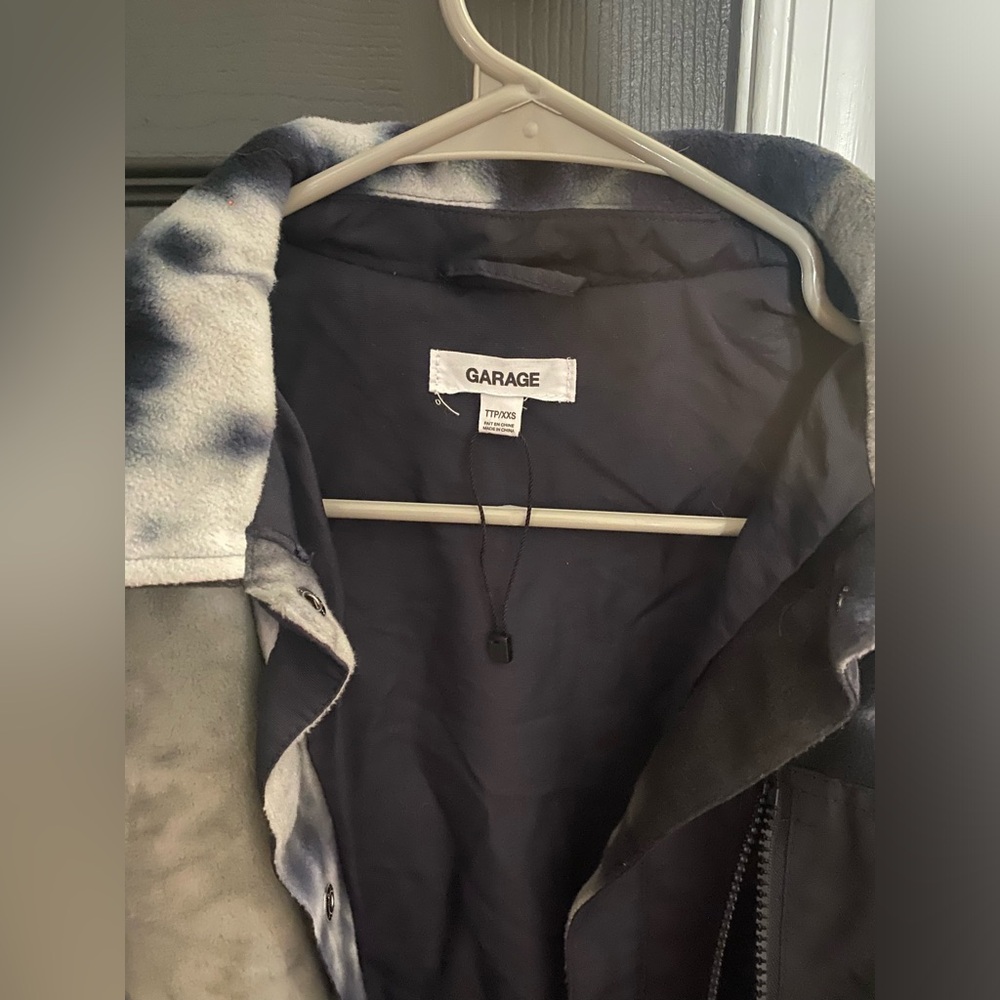 Garage tie dye fleece shacket with zipper - Picture 2 of 5